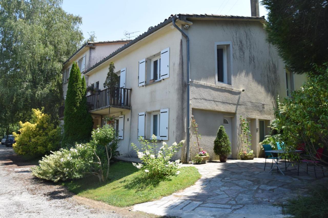Chambres D'Hotes L'Oree Des Bois Lacrouzette Exterior foto