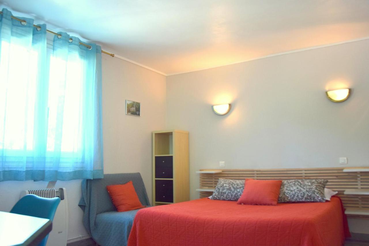 Chambres D'Hotes L'Oree Des Bois Lacrouzette Exterior foto