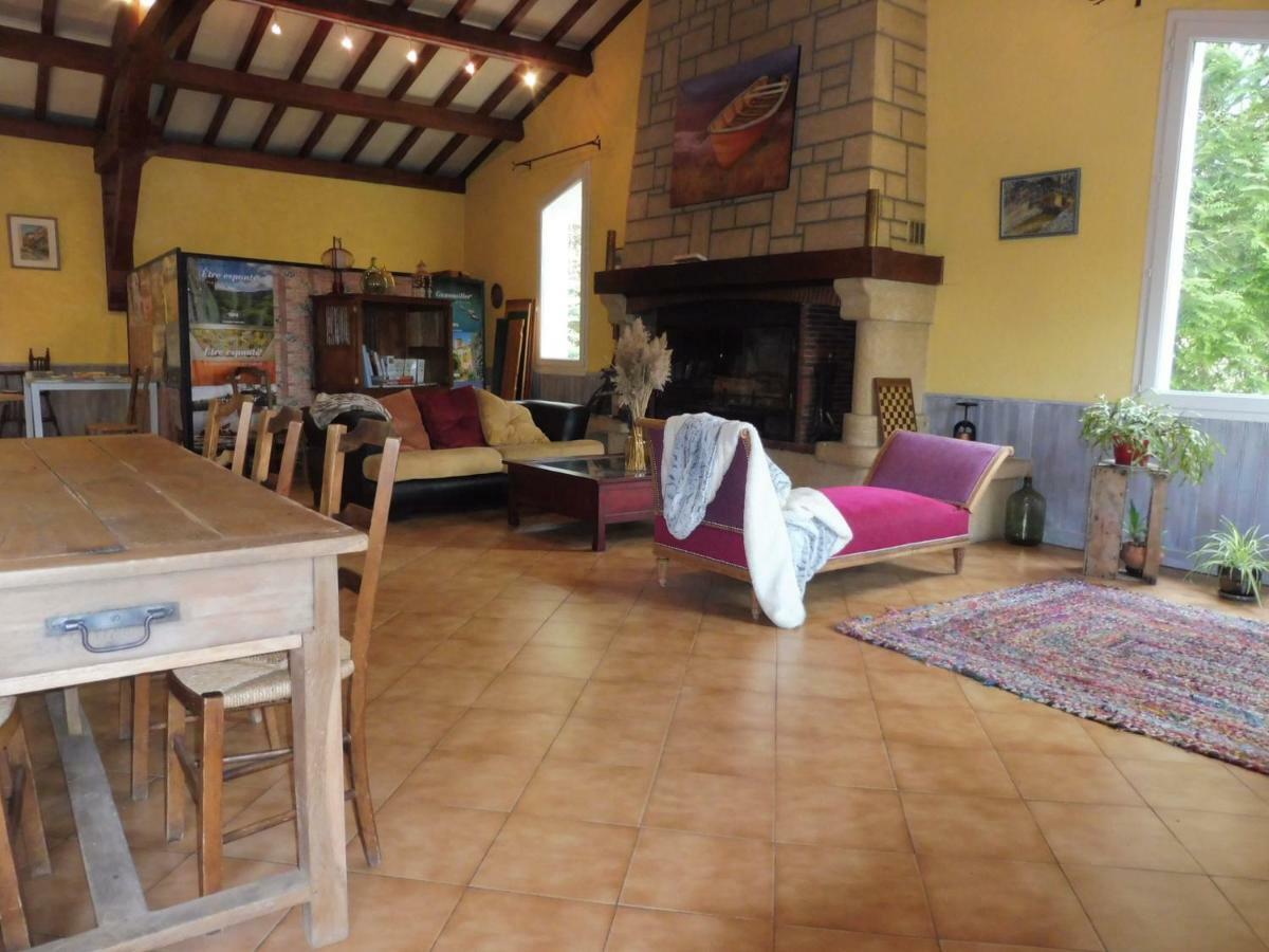 Chambres D'Hotes L'Oree Des Bois Lacrouzette Exterior foto